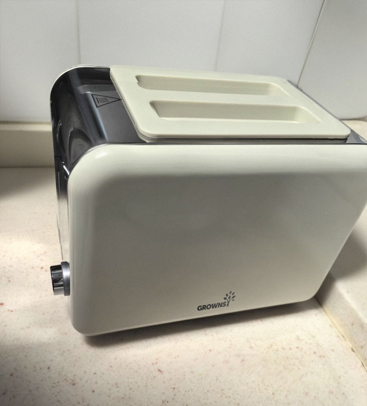 GROWNSY Automatic Bread Maker, white & metallic, home baking appliance, product appearance.