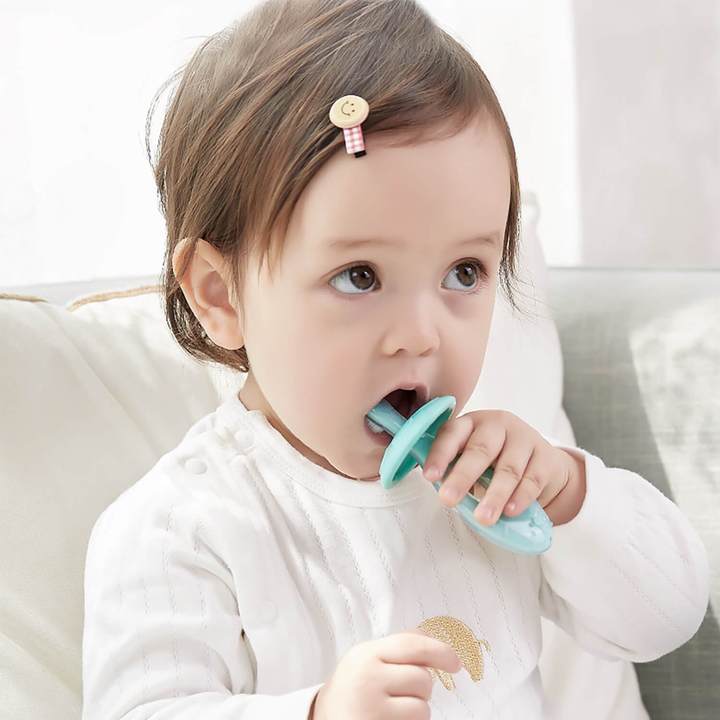 Baby toothbrushes for baby teeth care products